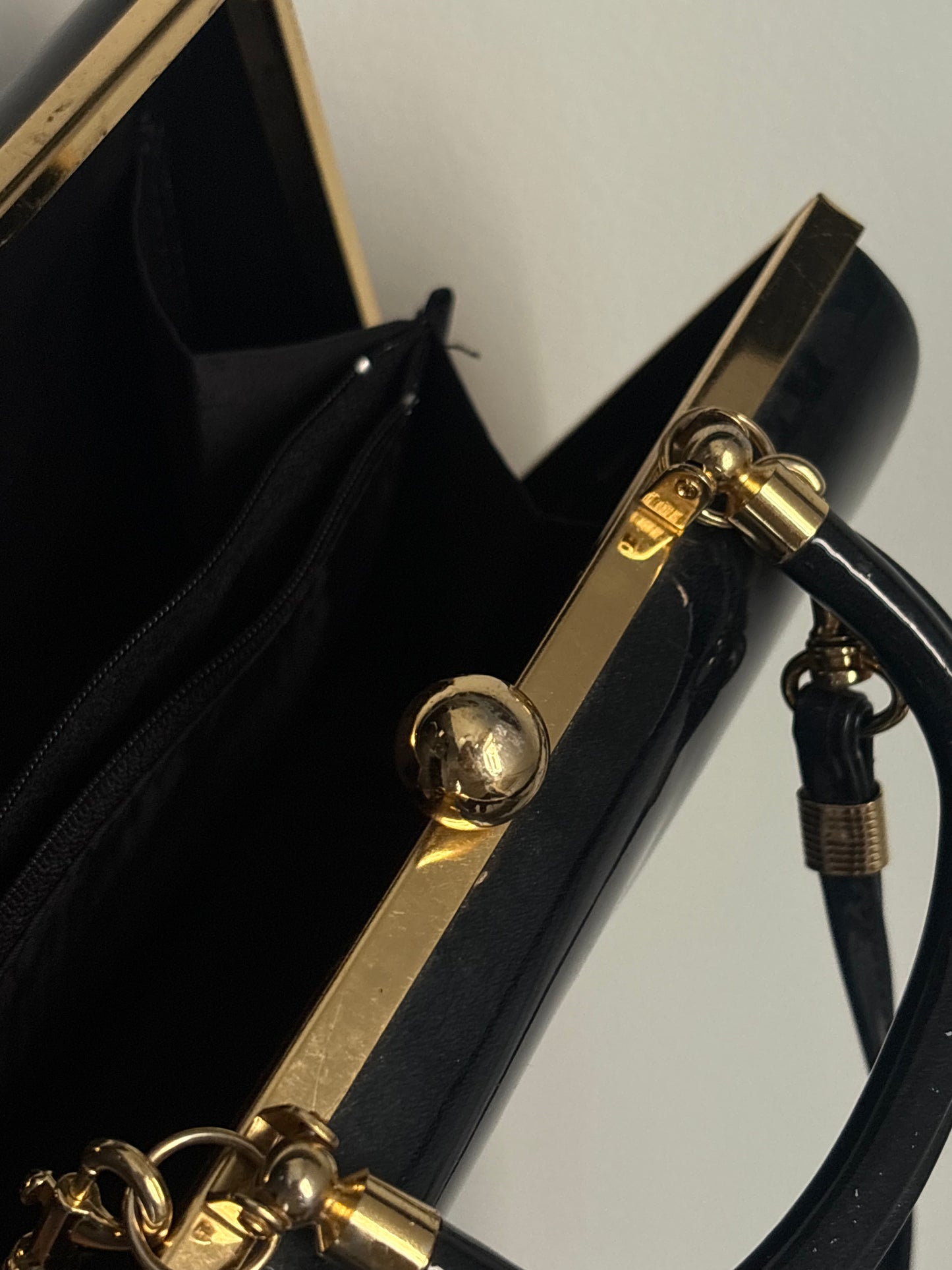 Vintage Gianni Versace juodas lakinis rankinukas